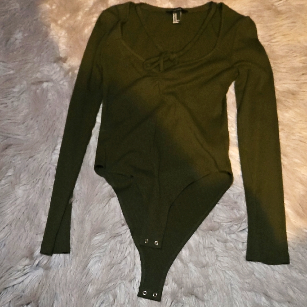 Forever 21 Khaki Tie-Front Top